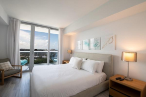 Gorgeous 1BR 1BTH w Water Views, Balcony, Kitchen,Pool